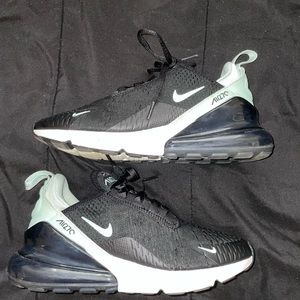 Air Max 270